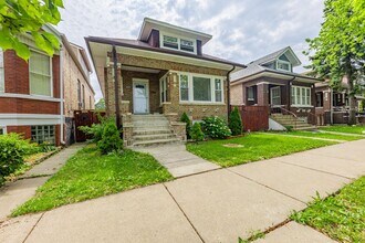 1223 S 57th Ct in Cicero, IL - Building Photo - Building Photo