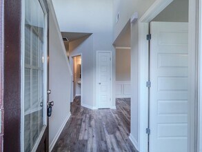 217 Creek View Pl in Canton, GA - Building Photo - Building Photo