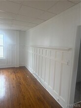 60 W Hazeltine Ave in Kenmore, NY - Building Photo - Building Photo