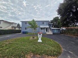 6240 SW 21st St in Miami, FL - Building Photo