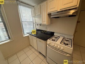 13 Charter St, Unit #5 in Boston, MA - Building Photo