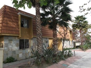 510 S Flower St in Santa Ana, CA - Building Photo - Building Photo