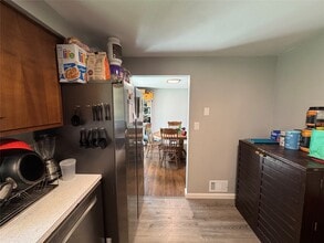 4520 Marshall Dr W in Vestal, NY - Building Photo - Building Photo