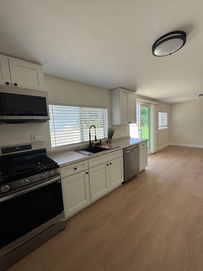 property at 1734 Prospect Ave