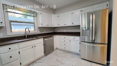 1601 Coventry Dr in Champaign, IL - Building Photo - Building Photo