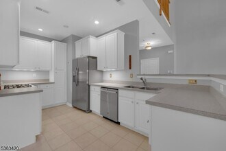 59 Taft Ln in Morristown, NJ - Building Photo - Building Photo
