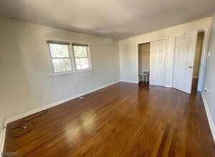 620 Essex Ave in Linden, NJ - Building Photo - Building Photo