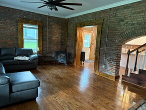 110 Vincent Ln in Richlands, VA - Building Photo - Building Photo