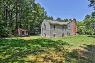 76 Groton Rd in Nashua, NH - Building Photo - Building Photo