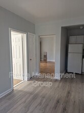 529 Massabesic St in Manchester, NH - Foto de edificio - Building Photo