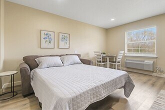 300 Henry Clay Blvd-Unit -Unit 303 in Ashland, MO - Building Photo - Building Photo