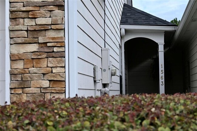 property at 1563 Rachel's Ridge NW