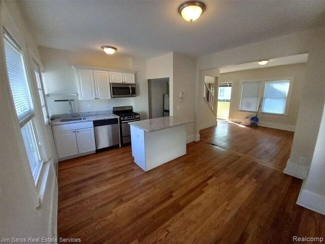 15004 Saint Paul St in Grosse Pointe Park, MI - Building Photo - Building Photo