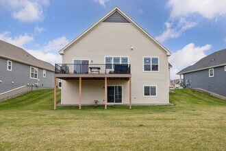 7393 Emily Cir in Lino Lakes, MN - Building Photo - Building Photo