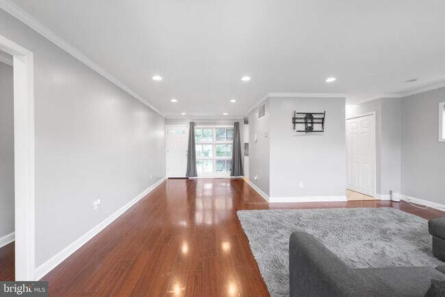5922 Charnwood Rd in Baltimore, MD - Building Photo - Building Photo