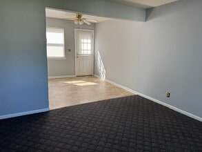 7 Rolling Meadows in Elkview, WV - Building Photo - Building Photo