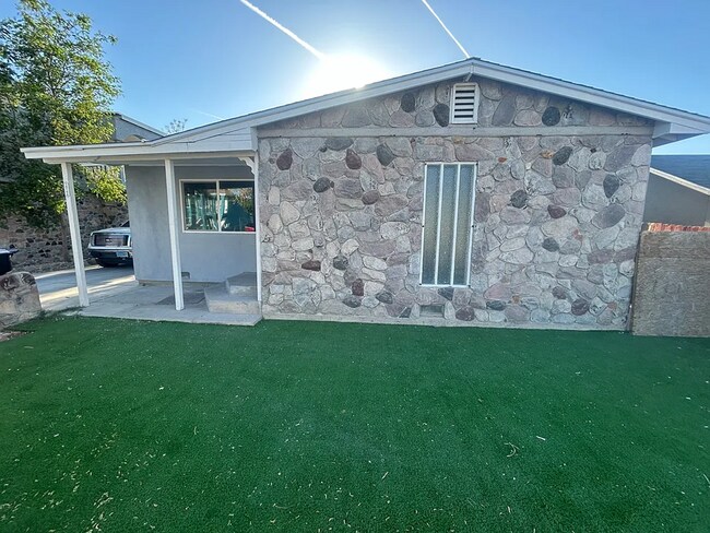 property at 1819 Harding St