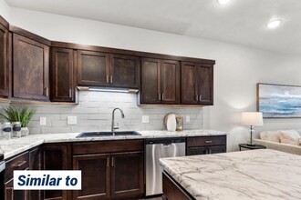 8146 E Tencate Pl in Sioux Falls, SD - Building Photo - Building Photo