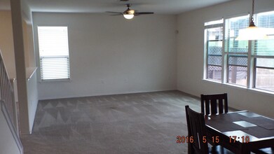 6015 Clematis Trail in San Antonio, TX - Building Photo - Building Photo
