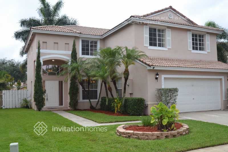 342 SW 190th Terrace in Pembroke Pines, FL - Building Photo