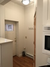 4 Center Ct, Unit Northampton Nest in Northampton, MA - Building Photo - Building Photo