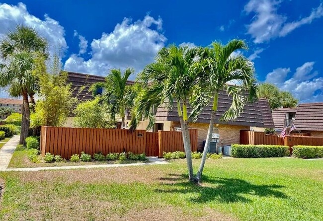 1716 17th Ct in Jupiter, FL - Building Photo - Building Photo