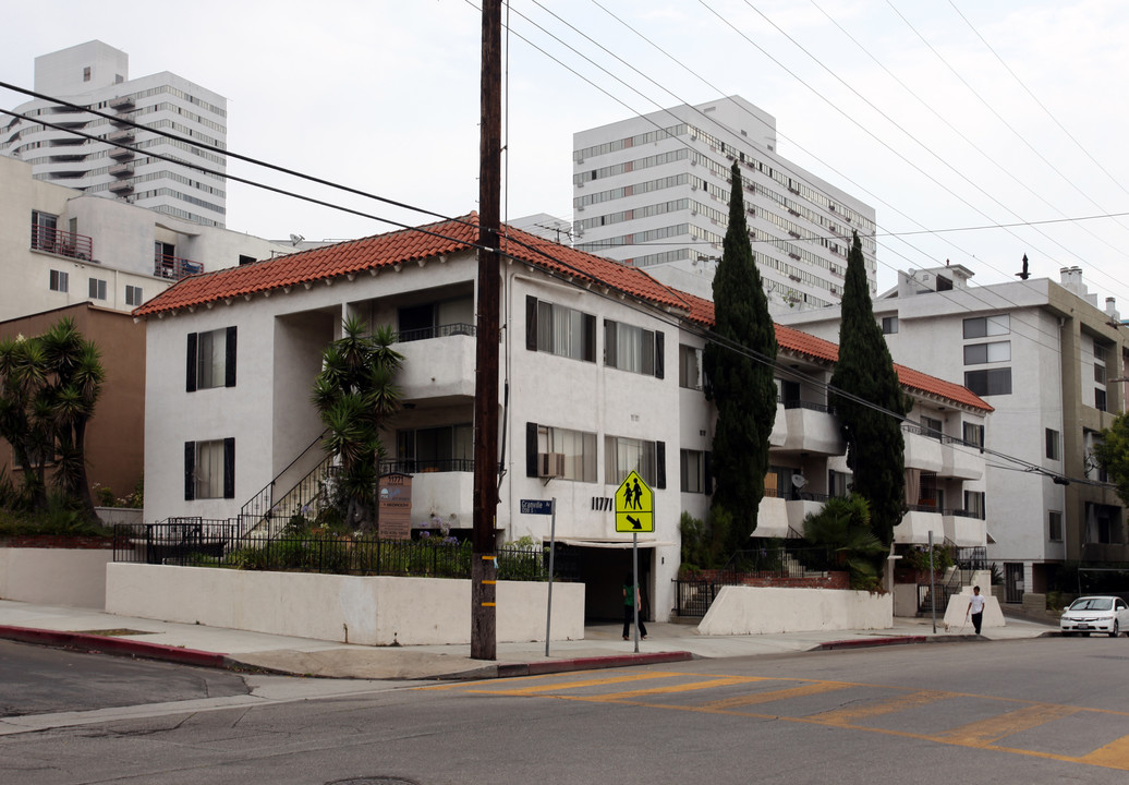 11771 Texas Ave in Los Angeles, CA - Building Photo