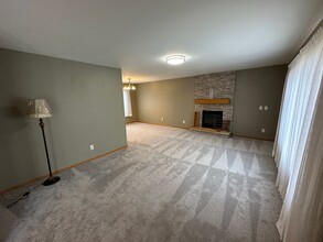 3201 Snowy Pkwy in Madison, WI - Building Photo - Building Photo