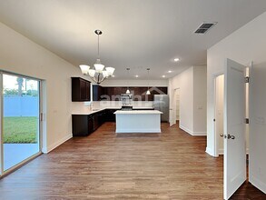 804 Heavenly Dr in St. Cloud, FL - Building Photo - Building Photo