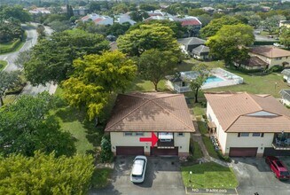 8800 NW 30th St in Coral Springs, FL - Foto de edificio - Building Photo