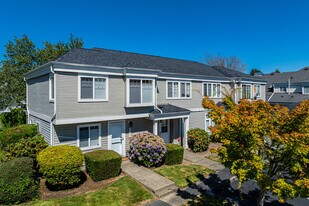 5401-5529 S 237Th Pl Pl in Kent, WA - Building Photo