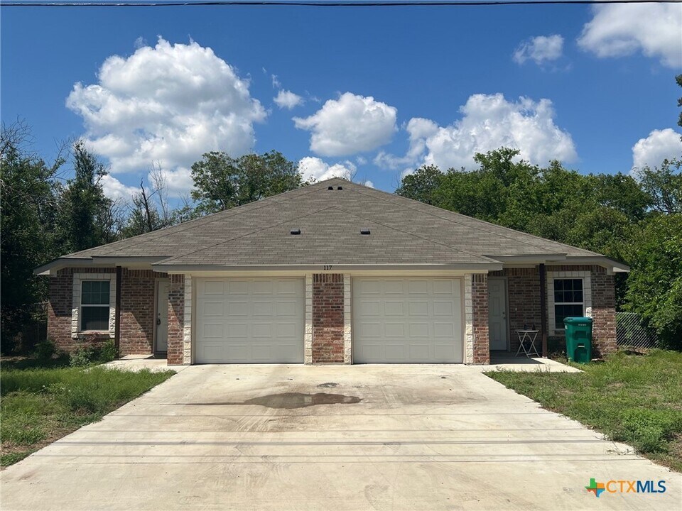 117 E Valley Rd in Harker Heights, TX - Building Photo