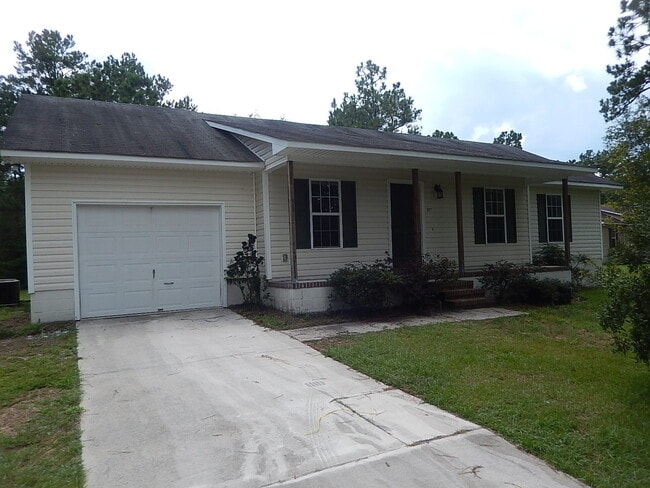 property at 5977 Burgaw Hwy