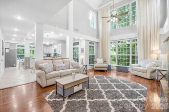 7914 Gilead Rd in Huntersville, NC - Building Photo - Building Photo