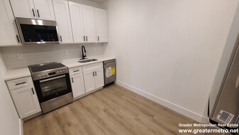 500 E 7th St, Unit 32 Apartamentos