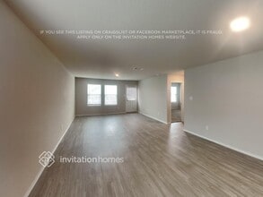 10511 Varmus Dr in Converse, TX - Building Photo - Building Photo