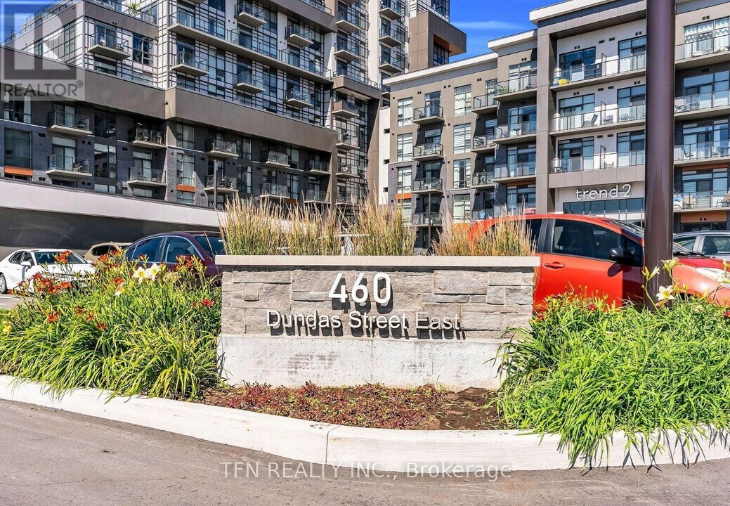 460 Dundas St E in Hamilton, ON - Building Photo
