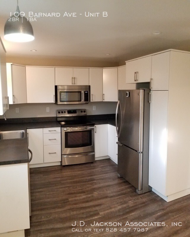 109 Barnard Ave-Unit -Unit B in Asheville, NC - Building Photo - Building Photo