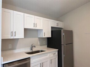 1218 Easton St in Orlando, FL - Building Photo - Building Photo