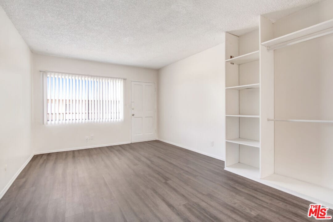 14108 Doty Ave in Hawthorne, CA - Foto de edificio