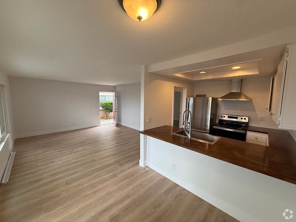 33412 Cheltam Way in Dana Point, CA - Foto de edificio