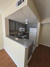 670 NW 85th Pl in Miami, FL - Building Photo - Building Photo