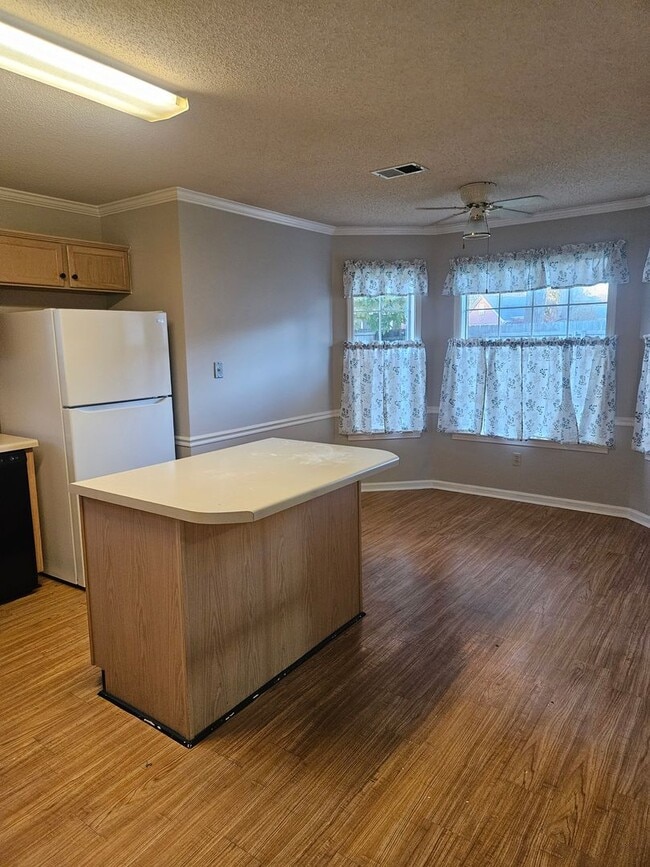 7398 Drew Valley Dr in Bartlett, TN - Building Photo - Building Photo