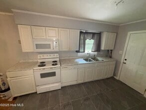 3021 Madison Ave in New Bern, NC - Building Photo - Building Photo