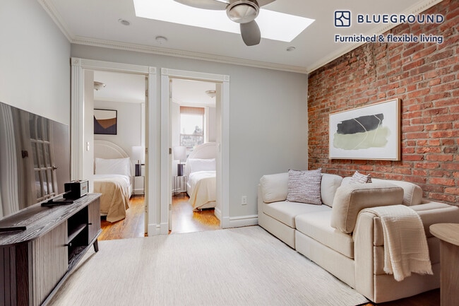 property at 234 W 14th St