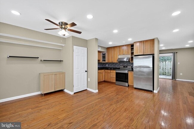 property at 680 Azalea Dr