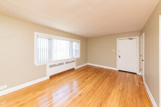 227 Custer Ave in Evanston, IL - Building Photo - Building Photo