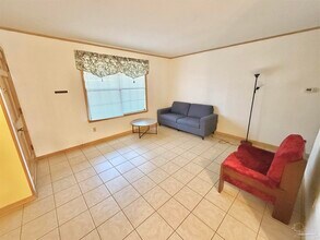 1469 E Johnson Ave in Pensacola, FL - Building Photo - Building Photo