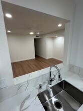 4903 Cowell Blvd, Unit Oasis Apartments A C D in Davis, CA - Building Photo - Building Photo