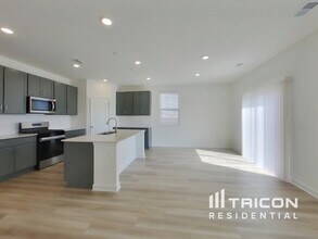 5311 Carnegie Rd in Old Hickory, TN - Building Photo - Building Photo